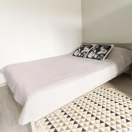 Cozy And Modern Loft Next To The Old Town Lägenhet