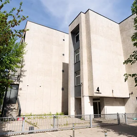 아파트 Cozy And Modern Loft Next To The Old Town *